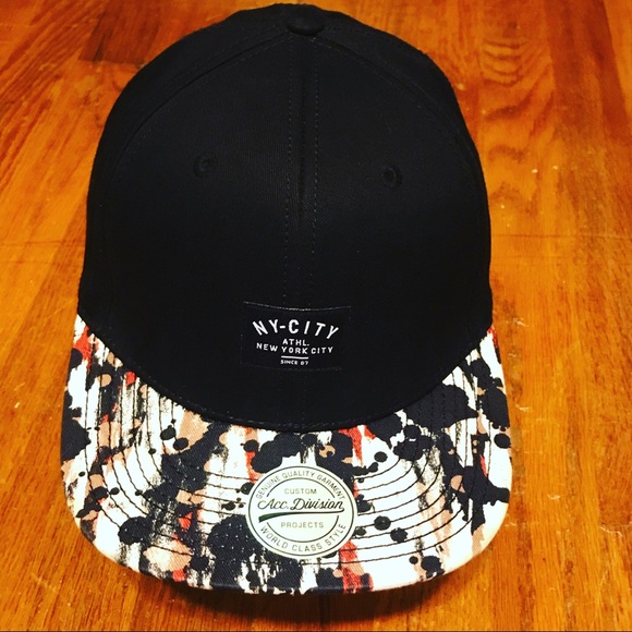 H&M Other - H&M NY CITY ABSTRACT PAINT BASEBALL CAP HAT